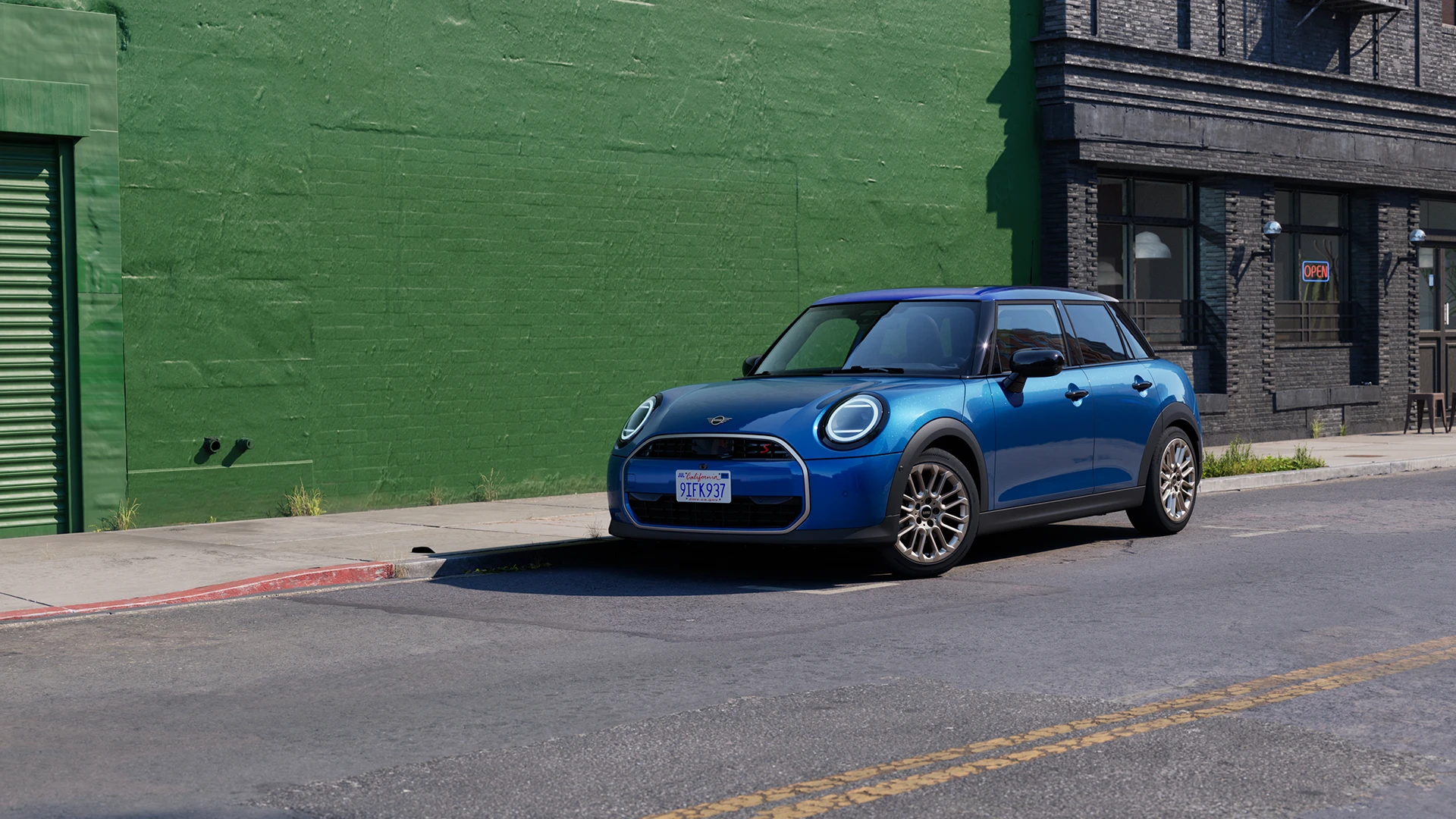 MINI Cooper 5 puertas - vista lateral - Icy Sunshine