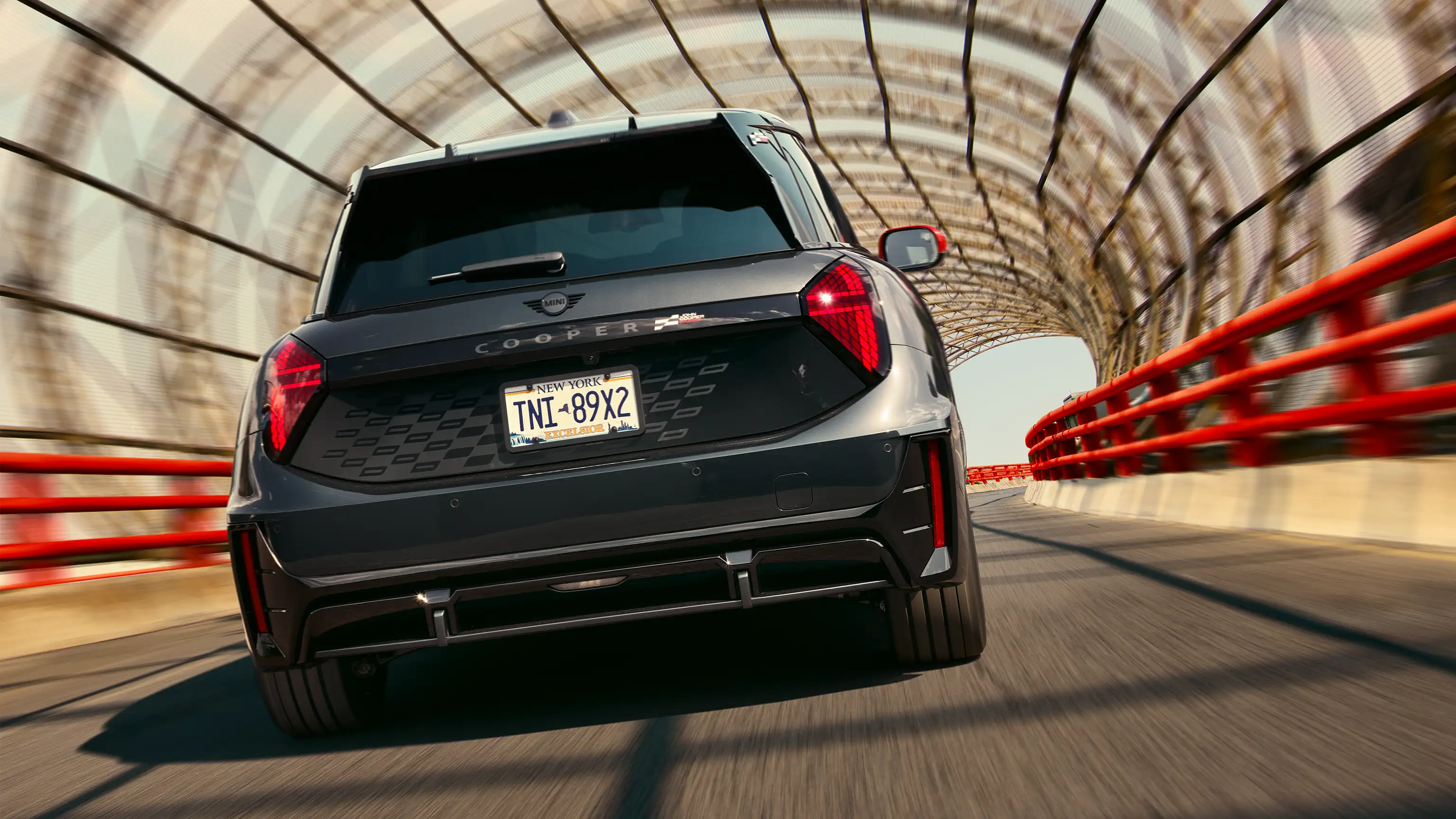 MINI John Cooper Works - J01 JCW Vista trasera