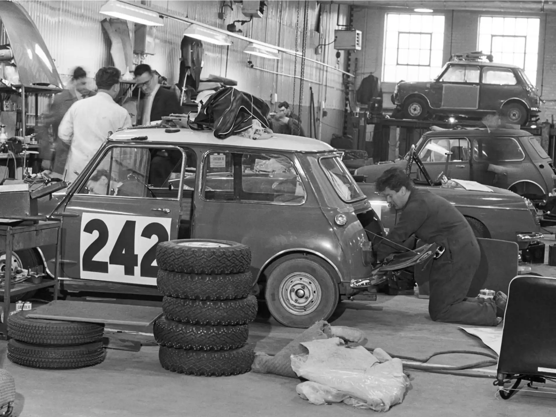 MINI John Cooper Works - Viejo Mini en taller