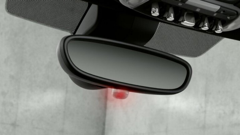 MINI 3 puertas Hatch – sistema de alarma