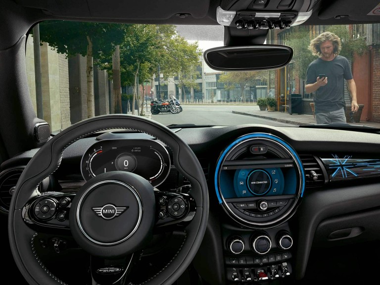 MINI CONNECTED MINI CONNECTED